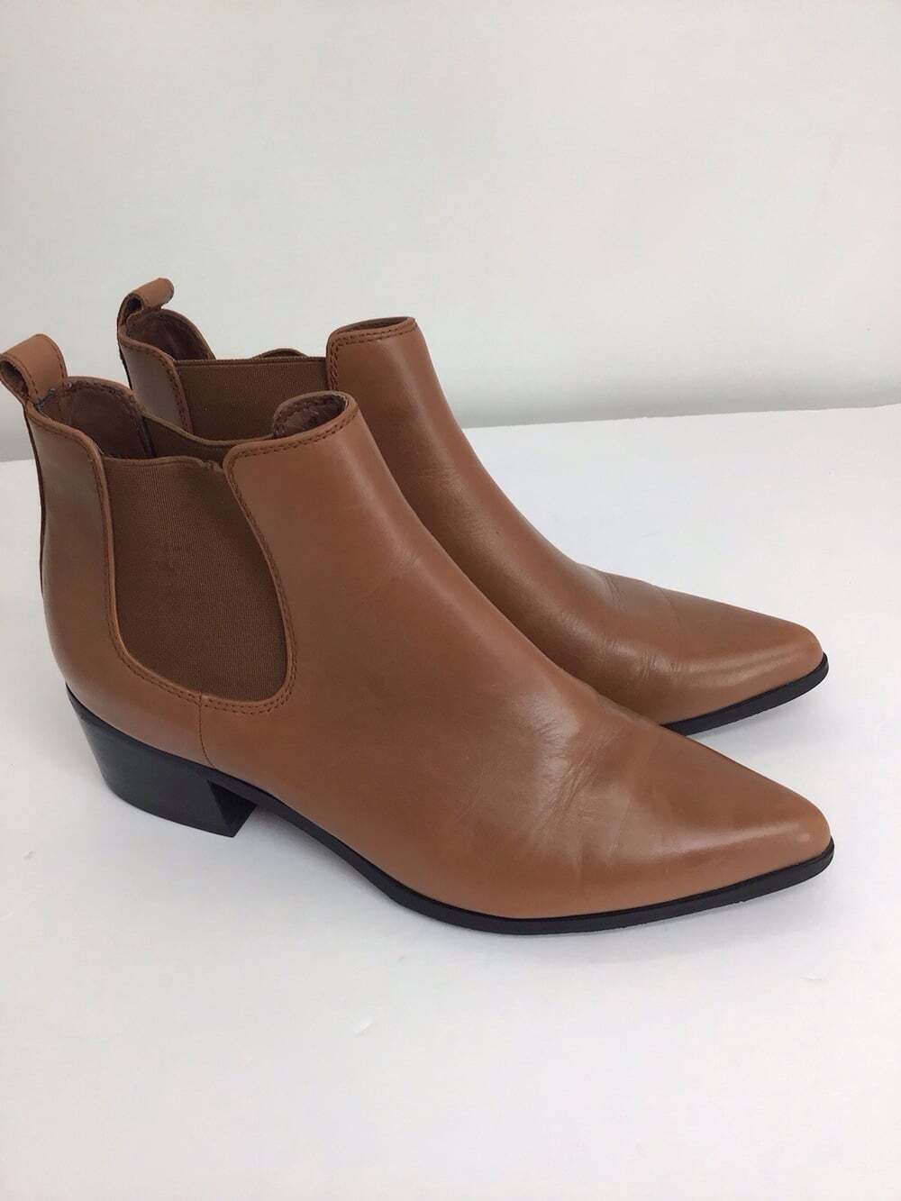 Blondo Emilia Leather Waterproof Chelsea Ankle Boots Pointed Toe Carmel Size 8